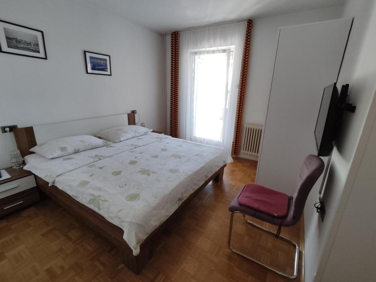 Apartments Samec 伊佐拉 外观 照片
