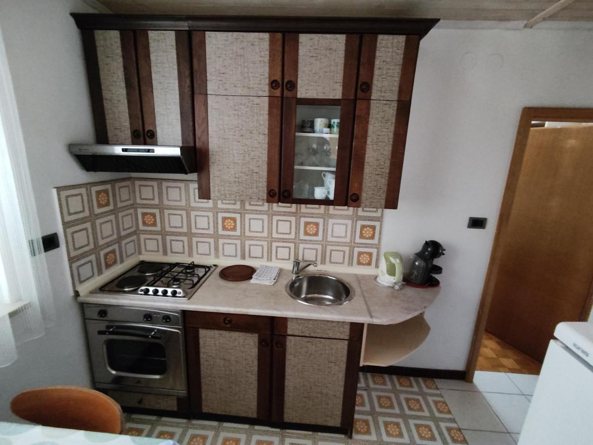Apartments Samec 伊佐拉 外观 照片