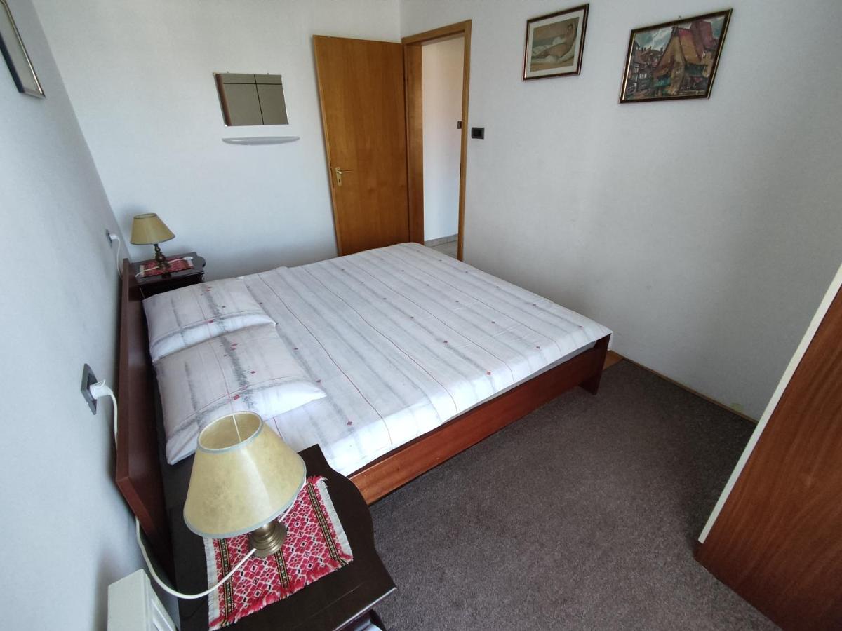 Apartments Samec 伊佐拉 外观 照片