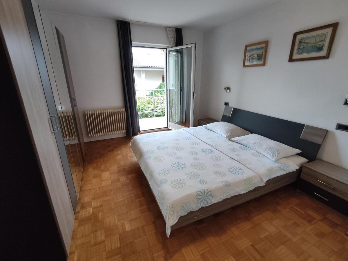 Apartments Samec 伊佐拉 外观 照片