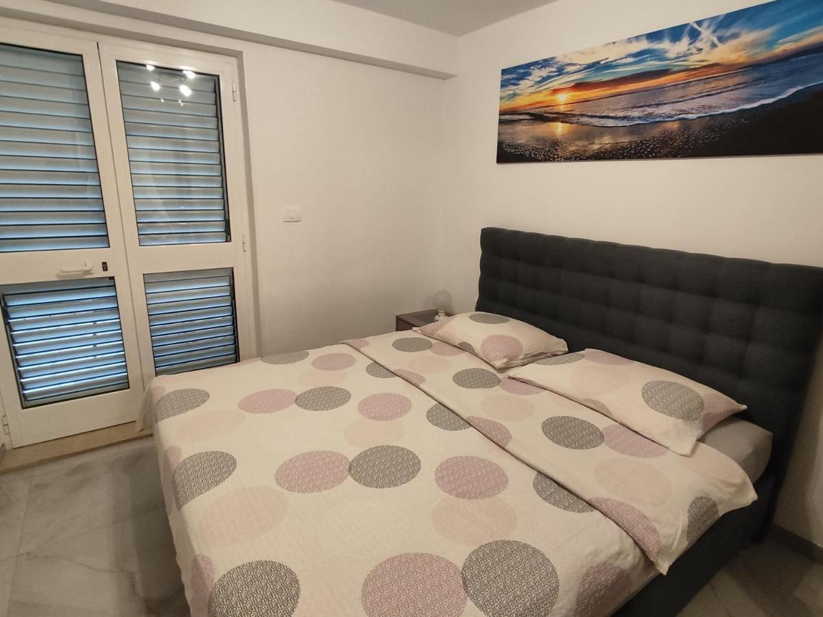Apartments Samec 伊佐拉 外观 照片