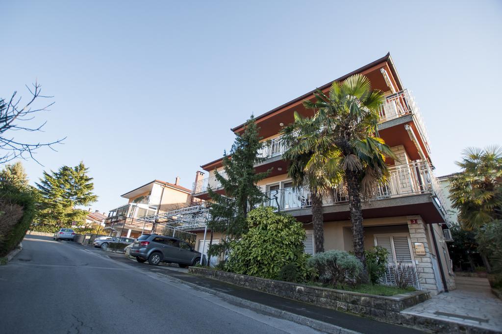 Apartments Samec 伊佐拉 外观 照片
