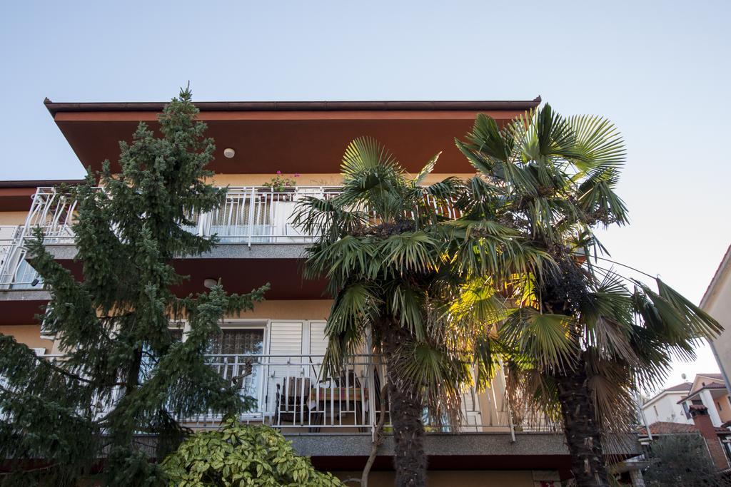 Apartments Samec 伊佐拉 外观 照片